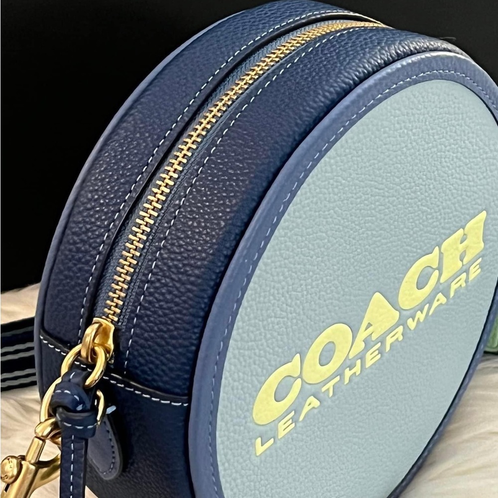 CA098 - Coach Kia Circle Bag in Colorblock - Picture 8 of 10